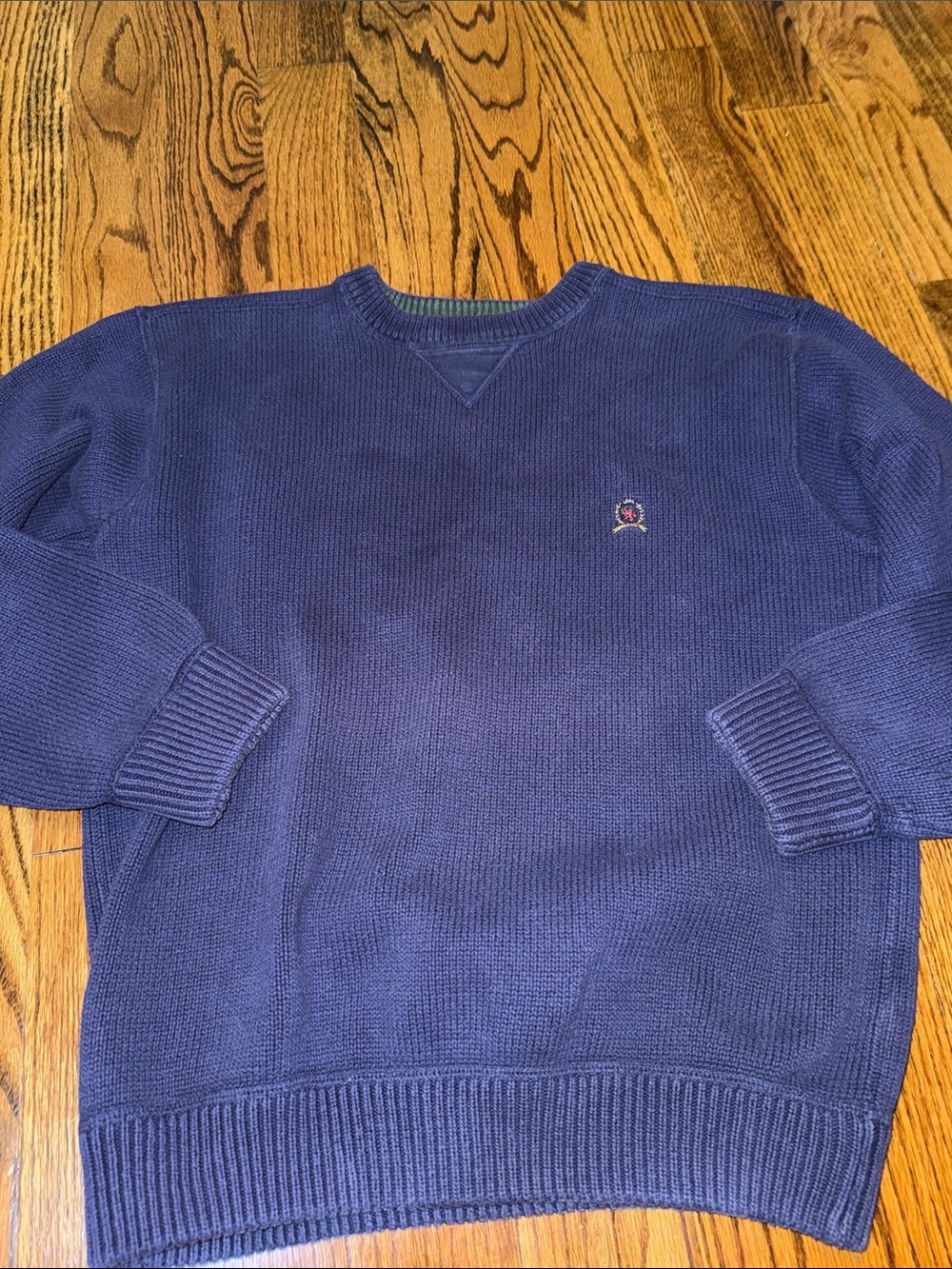 Tommy Hilfiger men’s navy crew neck sweater size small EUC